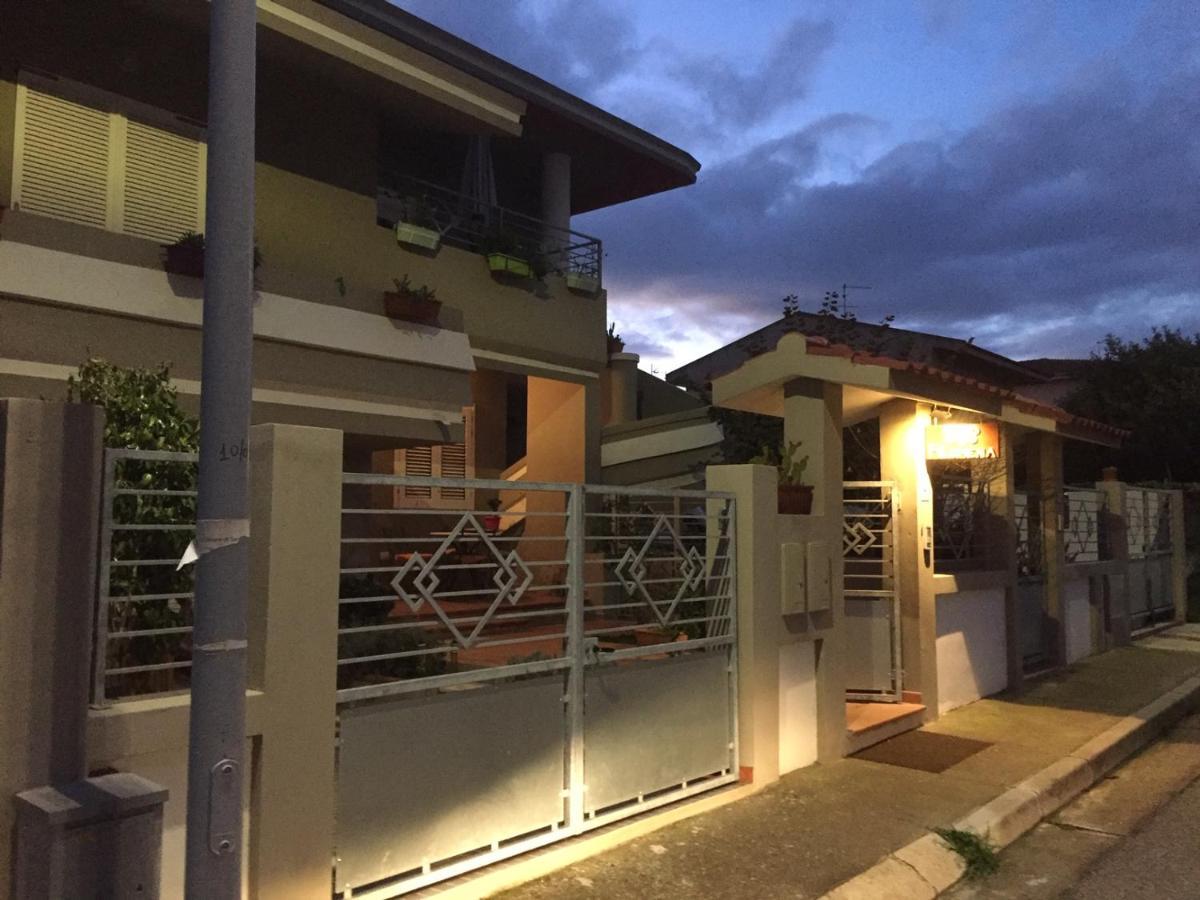B&B Filomena Santa Giusta Ngoại thất bức ảnh